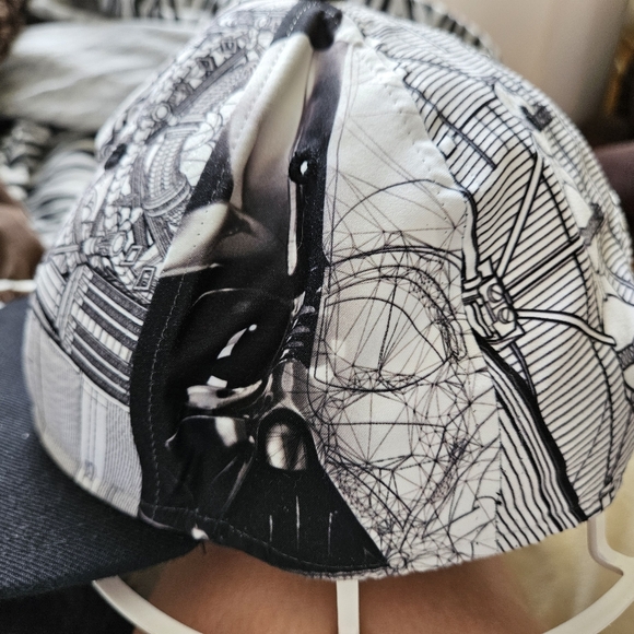 Black and white Star Wars Hat - Picture 7 of 7